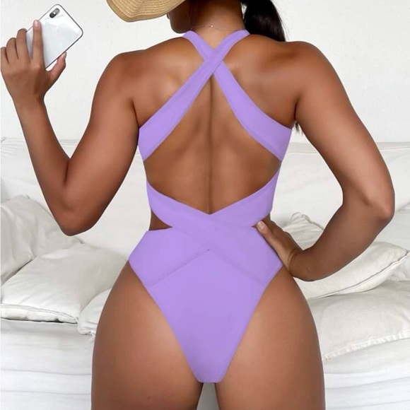 SHEIN cut out criss cross women’s one piece swimsuit - Picture 2 of 5